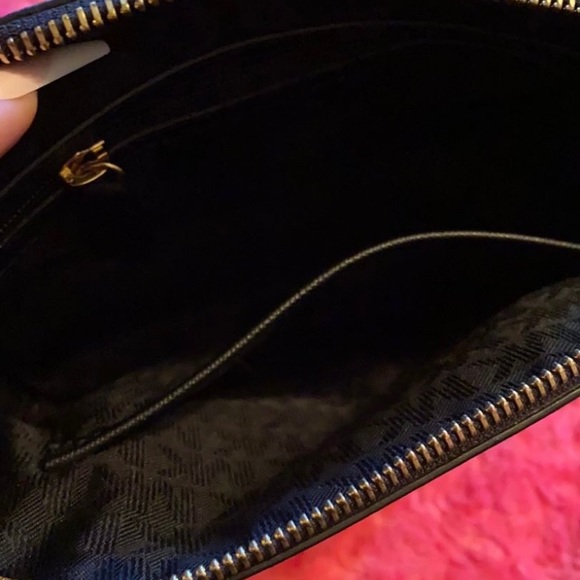 SOLD Michael Kors Black Crossbody Bag - Picture 4 of 4